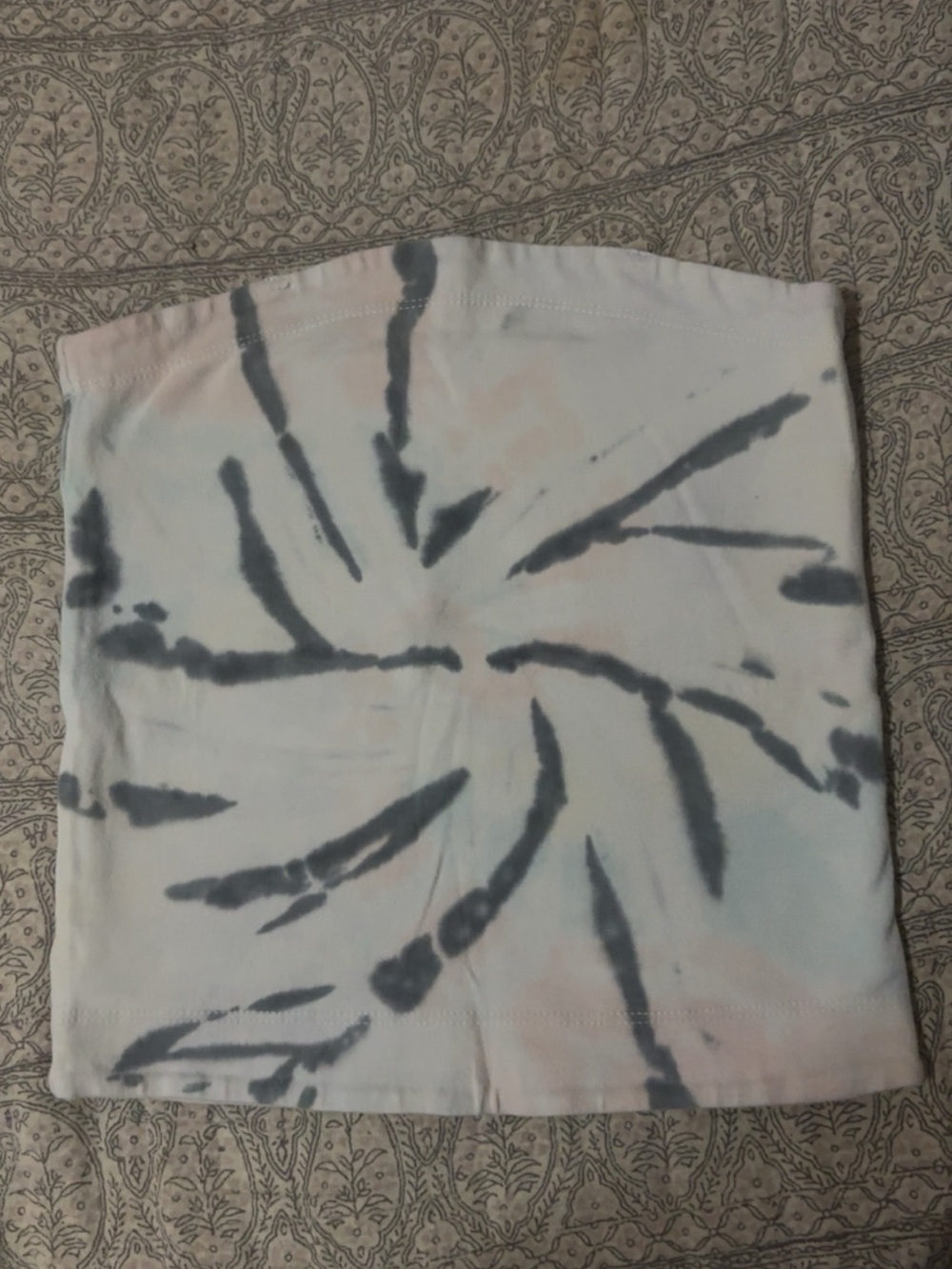 American Eagle Outfitters White and Charcoal Tie-Dye Strapless Top